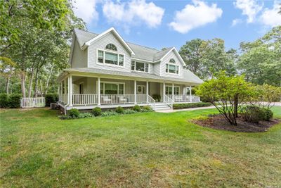 11 Stuart Court, House other with 5 bedrooms, 3 bathrooms and null parking in Hampton Bays NY | Image 2