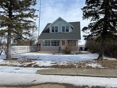 133 2nd St E, Lafleche, SK, S0H | Card Image