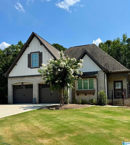 215 Hayden Dr, Pell City, AL, 35128-1116 | Card Image