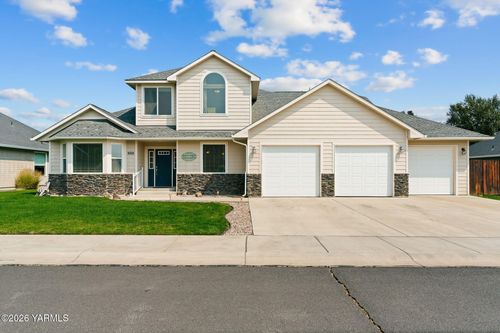 8601 Grove Ave, Yakima, WA, 98908-8440 | Card Image