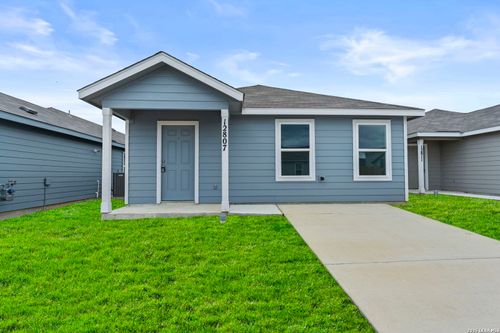 12807 Kathleen St, Saint Hedwig, TX, 78152-0670 | Card Image