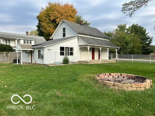 83 E Walnut St, Fountaintown, IN, 46130-9523 | Card Image