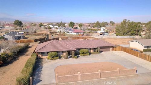 13786 Crow, Apple Valley, CA, 92307 | Card Image