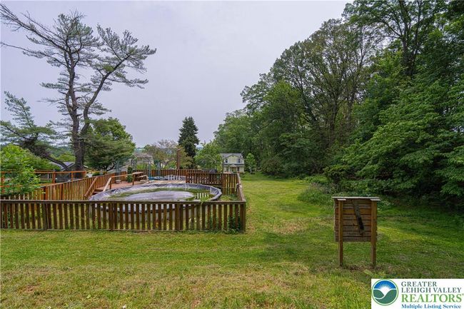 636 School Rd, House other with 2 bedrooms, 1 bathrooms and null parking in Nazareth PA | Image 51
