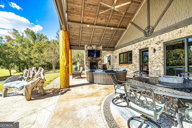 2066 Drew Allen Rd, House other with 4 bedrooms, 3 bathrooms and 3 parking in Williamson GA | Image 13