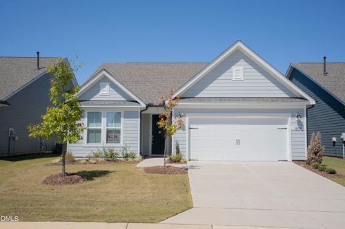 1604 Hillstar St, Fuquay-Varina, NC, 27526-3353 | Card Image