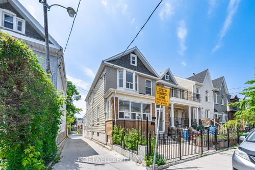 c-90 Galt Ave, Toronto, ON, M4M2Z3 | Card Image