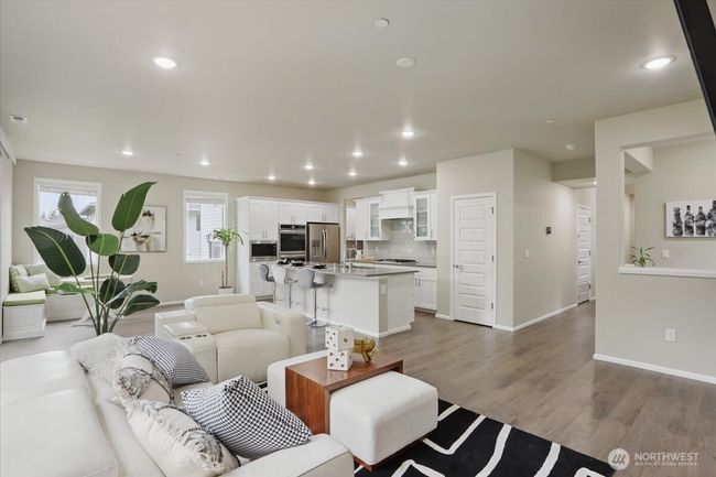 19431 9 Th Ave Se, House other with 5 bedrooms, 4 bathrooms and 2 parking in Bothell WA | Image 7