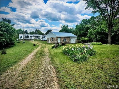 a-and-b-300 Russell Rd, Sullivan, MO, 63080-2046 | Card Image