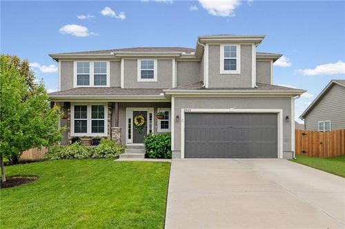 29125 W 184th St, Gardner, KS, 66030-8518 | Card Image