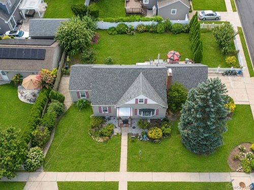 295 Ivy Ave, Westbury, NY, 11590-1937 | Card Image