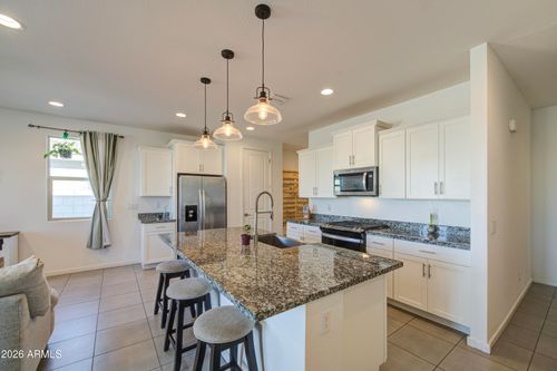 17312 W Red Fox Rd, Surprise, AZ, 85387-7181 | Card Image
