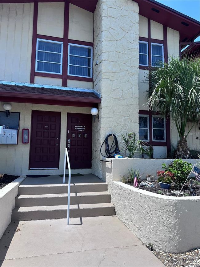 APT-303 - 93 Boundary Blvd, Condo with 2 bedrooms, 2 bathrooms and null parking in ROTONDA WEST FL | Image 4