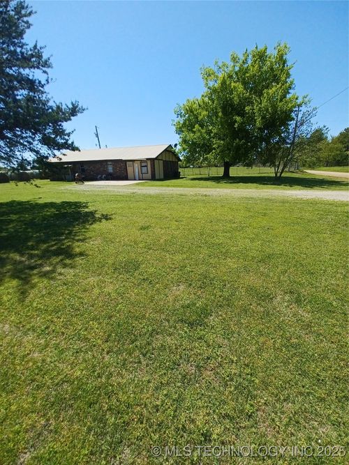 418162 E 1070 Rd, Checotah, OK, 74426-1167 | Card Image