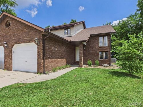 6 Pebble Ct, Edwardsville, IL, 62025-3995 | Card Image