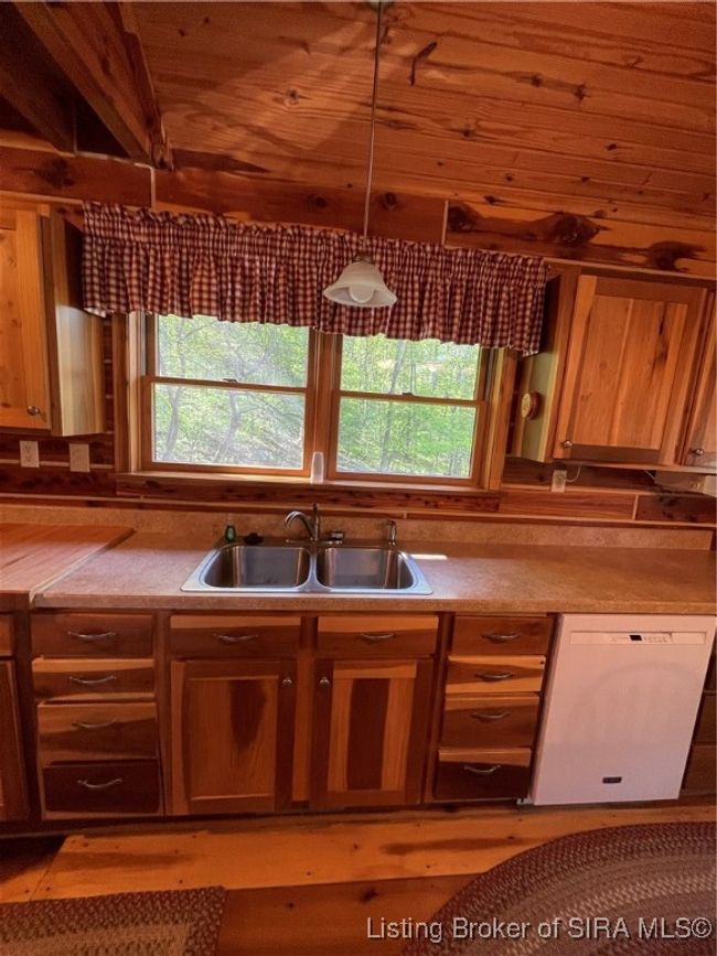 6835 W Allen Creek Rd, Home with 3 bedrooms, 3 bathrooms and null parking in Eckerty IN | Image 47