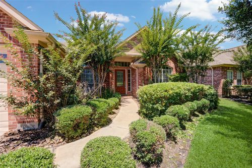 9026 Robinhoods Well Dr, Spring, TX, 77379-3621 | Card Image
