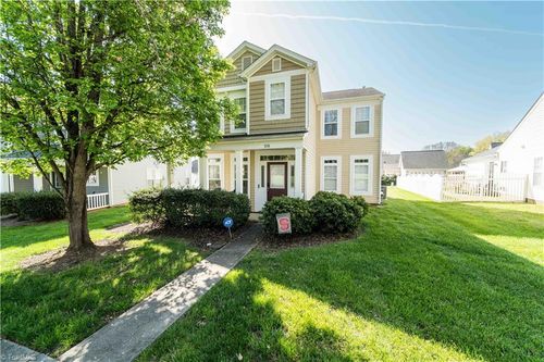 118 Sweetwater Cir, Advance, NC, 27006-8612 | Card Image