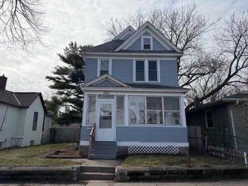 658 Edmund Ave, Saint Paul, MN, 55104-2724 | Card Image