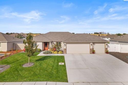 1712 Kendall Rd Nw, Benton City, WA, 99320-5299 | Card Image