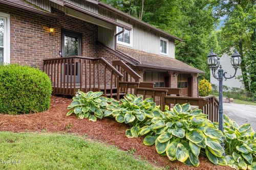 707 Lazywood Drive, Johnson City, TN, 37601 | Card Image