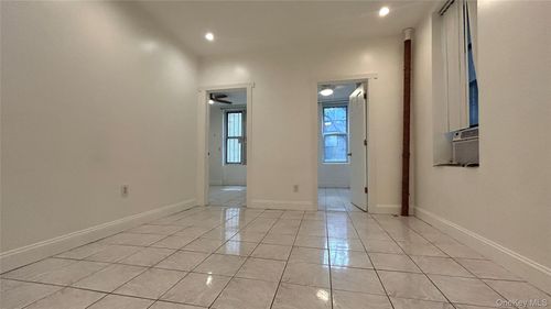 3-304 S 3rd Street, New York, NY, 11211 | Card Image