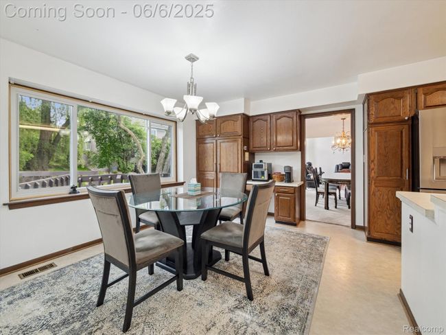 11-4677-Rolling-Ridge-Rd-West-Bloomfield-Township-MI-48323-WindowStill-21.jpg | Image 9