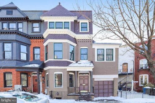 524 T St Nw, WASHINGTON, DC, 20001-1811 | Card Image