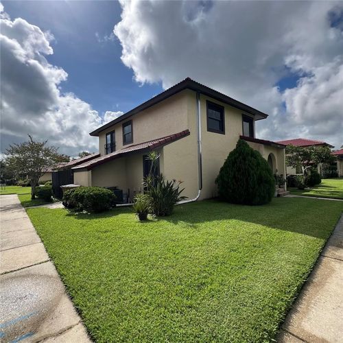 543 Hunter Cir, KISSIMMEE, FL, 34758-3334 | Card Image