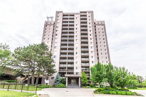 908-975 Warwick Crt, Burlington, ON, L7T3Z7 | Card Image