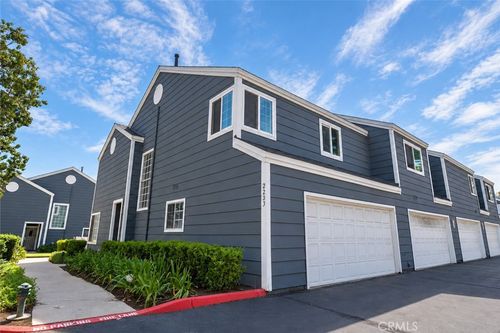 2233 S Fern, Ontario, CA, 91762 | Card Image