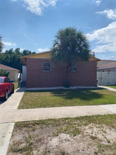 7840 Boca Ciega Drive, House other with 4 bedrooms, 2 bathrooms and null parking in St Pete Beach FL | Image 1