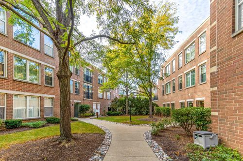 306-1625 Glenview Rd, Glenview, IL, 60025-2973 | Card Image