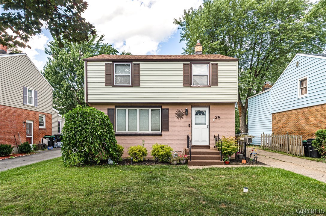 Fenwick Rd, Tonawanda, NY 14150