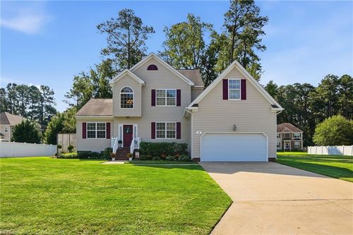 3 Volunteer Trl, Poquoson, VA, 23662-1050 | Card Image
