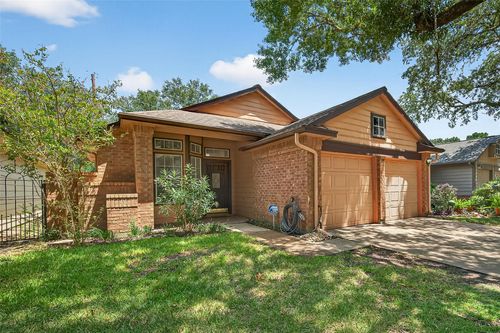 7772 Park Falls Dr, Houston, TX, 77095-1648 | Card Image