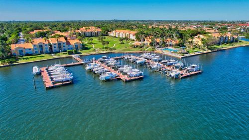 apt-111-127 Yacht Club Way, Hypoluxo, FL, 33462-6084 | Card Image