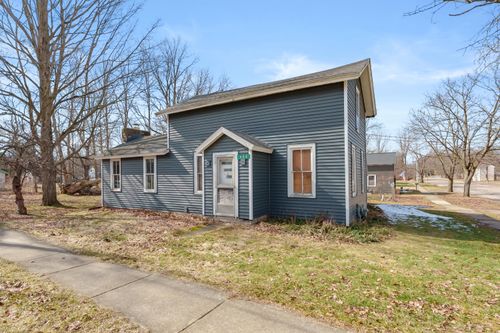 404 Park St, Plainwell, MI, 49080-1678 | Card Image