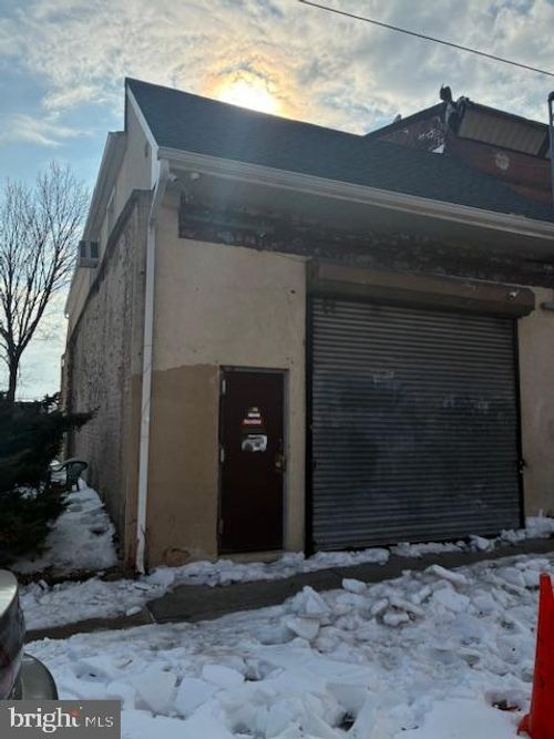 4745 Penn St, Philadelphia, PA, 19124-5822 | Card Image