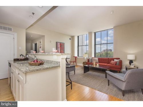 704-230 N 21st St, PHILADELPHIA, PA, 19103-1146 | Card Image