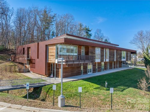 76 Jupiter Rd, Weaverville, NC, 28787-9513 | Card Image