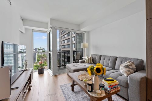 2501-77 Mutual St, Toronto, ON, M5B0B9 | Card Image