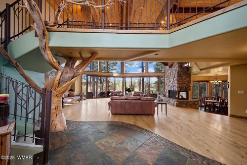 961 Ginnala Ln, Show Low, AZ, 85901-3275 | Card Image