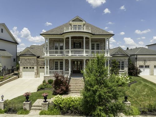 813 Stonewater Blvd, Franklin, TN, 37064-5161 | Card Image