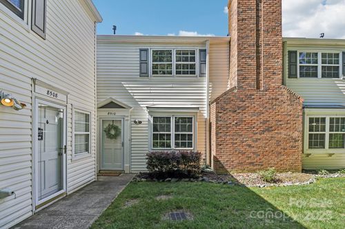 8510 Castle Pine Ct, Charlotte, NC, 28226-4693 | Card Image