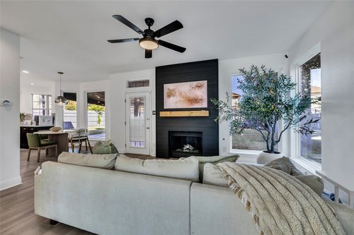 409 Baldwin St, Grand Prairie, TX, 75052-3309 | Card Image