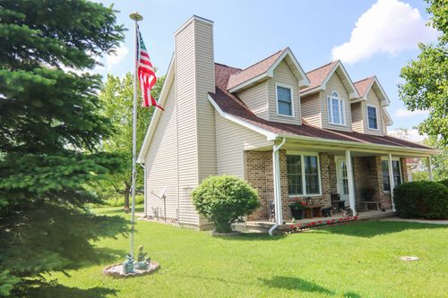 43 Nightingale Cir, Camargo, IL, 61919-3509 | Card Image