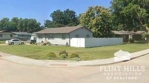 1802 Broadway Street, Concordia, KS, 66901 | Card Image