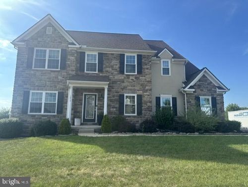 1215 Aylesbury Ln, YORK, PA, 17404-9081 | Card Image