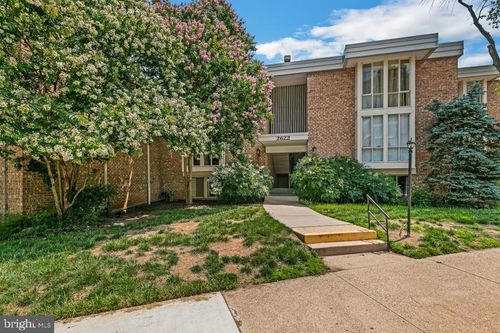 319-2622 Wagon Dr, ALEXANDRIA, VA, 22303-2619 | Card Image